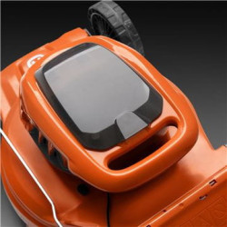 Husqvarna LC 142i Aku ( bez baterie a nabíječky )